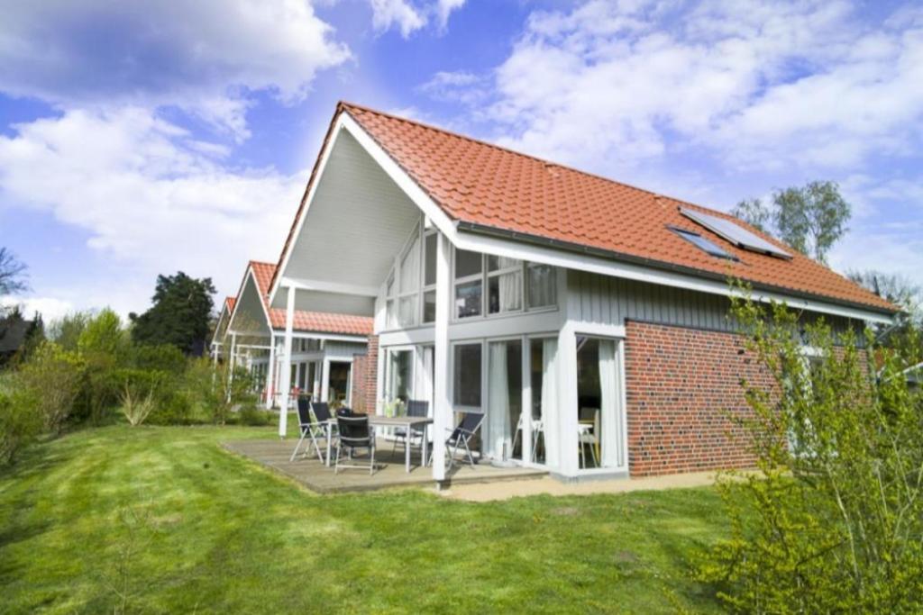 Вилла W7 - Sehr Schoenes Ferienhaus Mit Toller Lage Und Super Aussicht In Roebel An Der Mueritz Экстерьер фото
